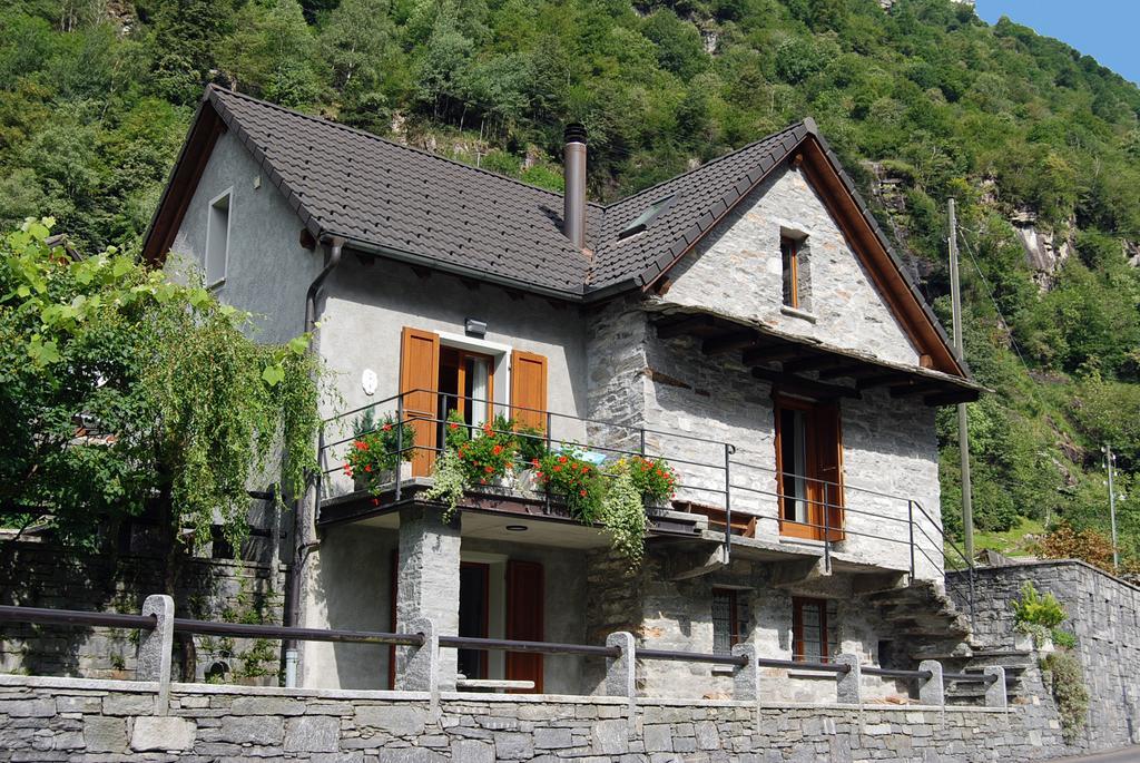 Casa Fontanella Villa Brione  Екстериор снимка
