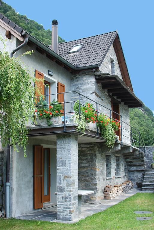 Casa Fontanella Villa Brione  Екстериор снимка