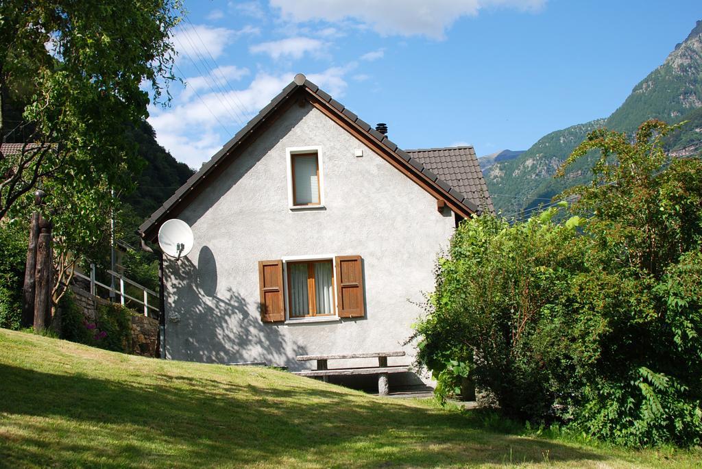 Casa Fontanella Villa Brione  Стая снимка